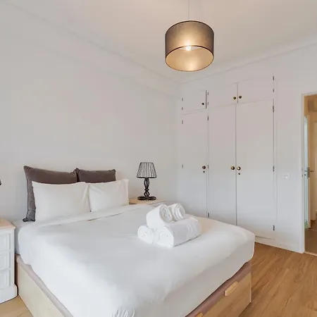 Apartment Lovely Iii *