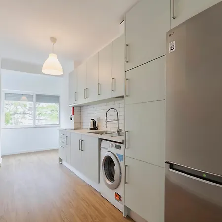 Lovely Iii Apartment Setubal